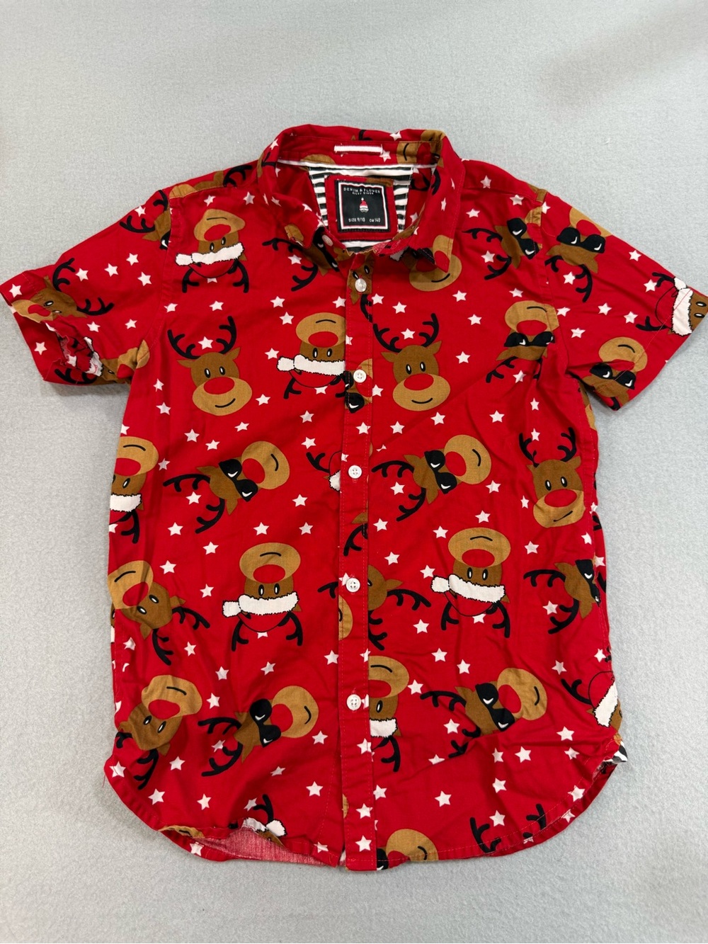 Denim & Flower Red Reindeer Print Short-Sleeve Button-Down Shirt